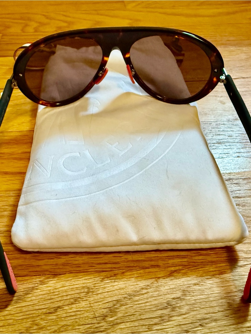 Moncler Navigaze Aviator Sunglasses Tortoiseshell w/Red Accents NWT - Picture 4 of 9